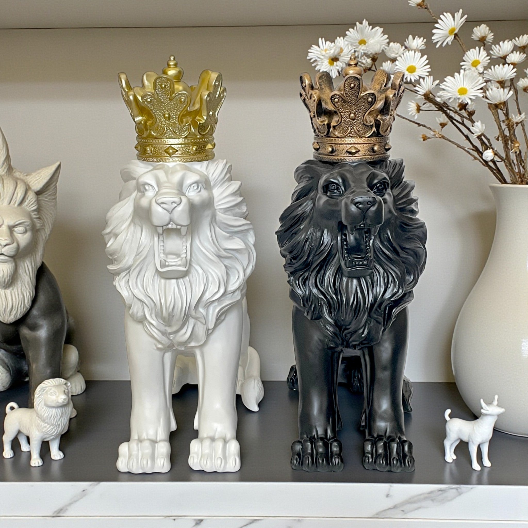 Opulent Lion Showpiece