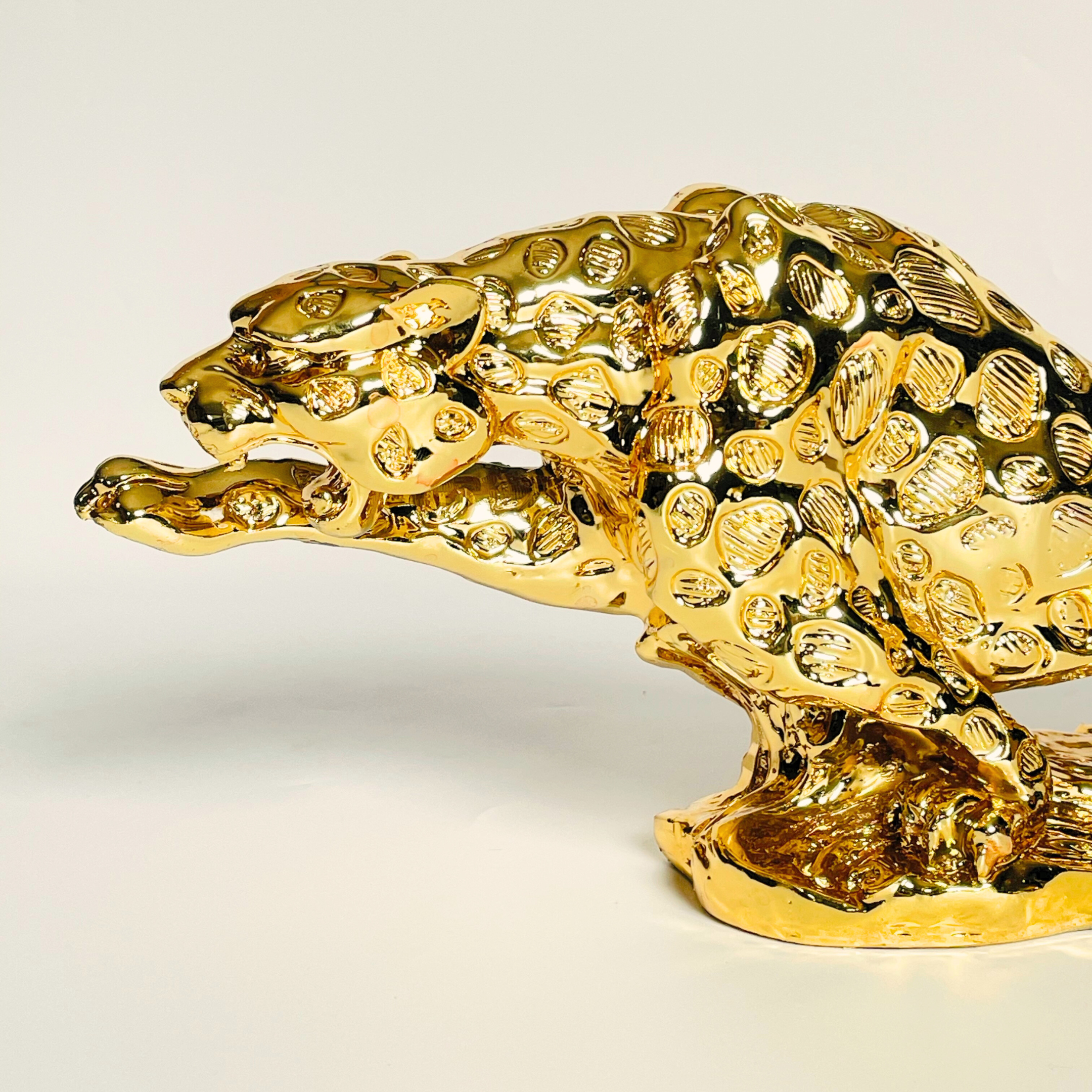 Royal Golden Tiger Showpiece