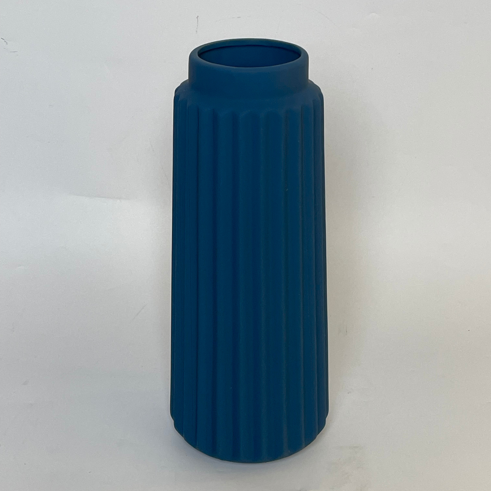 Signature Home Collection Vase