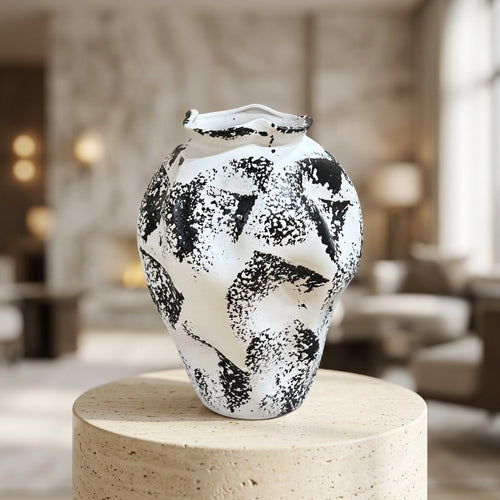 Imperial Monochrome Motion Vase