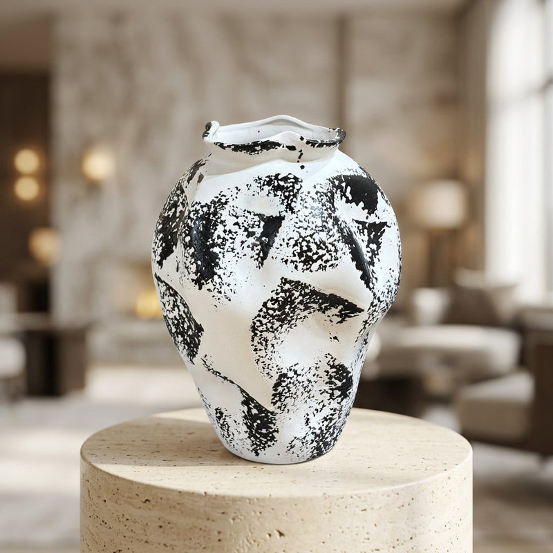 Imperial Monochrome Motion Vase