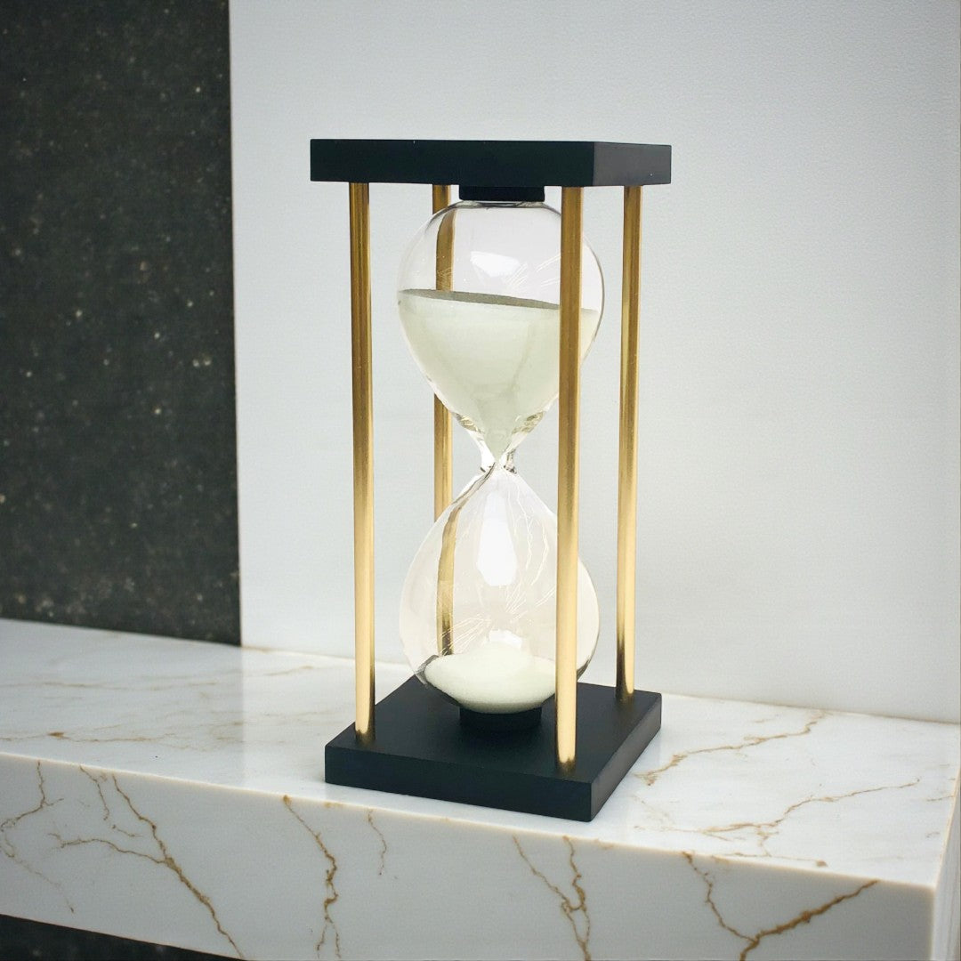 Elegant Sand Timer – Clear Glass with Black & Gold Accents