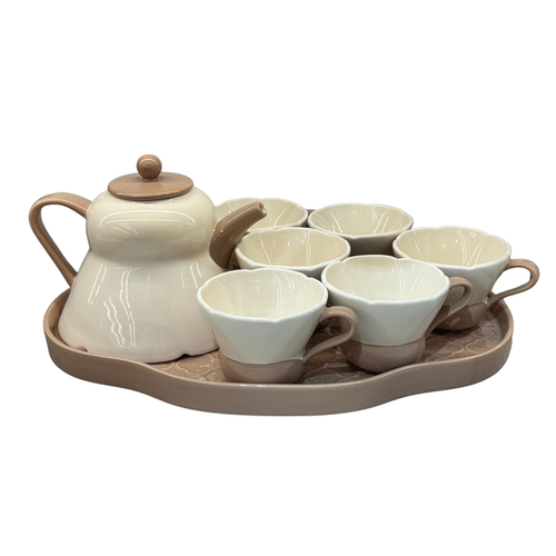 Scalloped Two-Tone Tea Set with Cloud-Shaped Tray